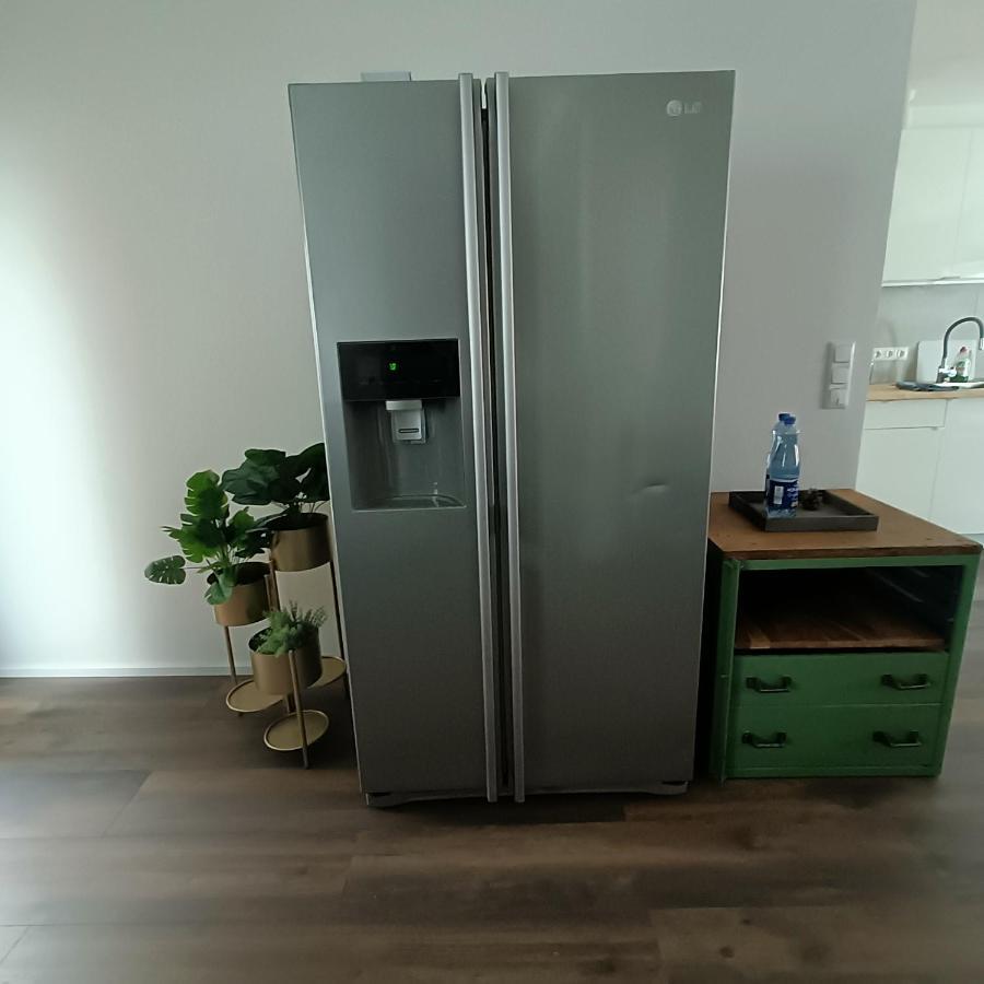 Apartments & Moeblierte Zimmer In Kahl Am Main, Kontaktloser Self Check-In, W-Lan, Schreibtisch, Duschbad, Kuechenzeile, Pkw-Plaetze Eksteriør billede